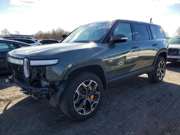 2023 Rivian R1S Launch Edition, VIN 7PDSGABL8PN013117 — Roof