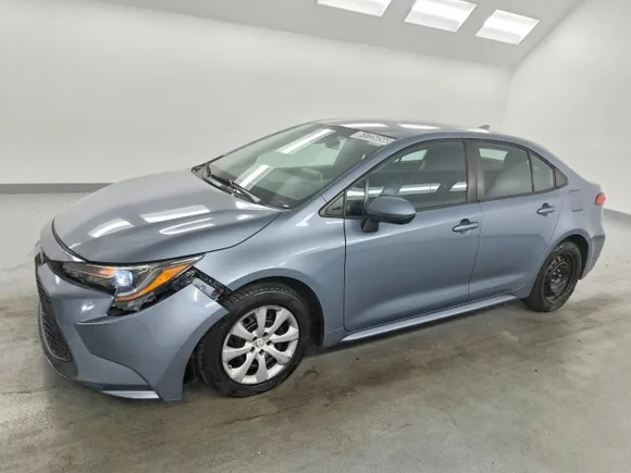 2021 Toyota Corolla LE, VIN 5YFEPMAE4MP212057 — Front end