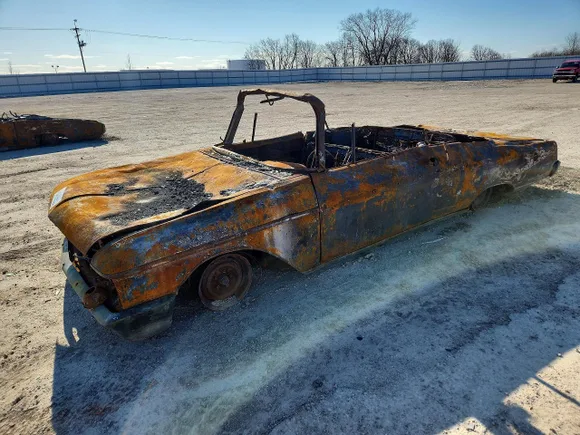1962 Ford Thunderbird, VIN 2Y85Z106681 — Burn