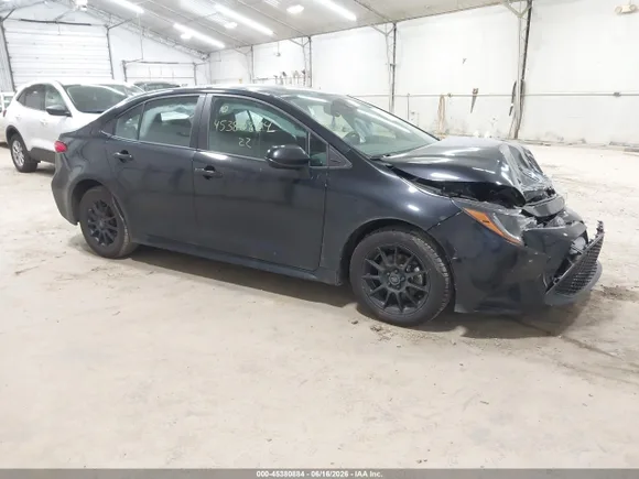 2022 Toyota Corolla LE, VIN 5YFEPMAE7NP280600 — Front end
