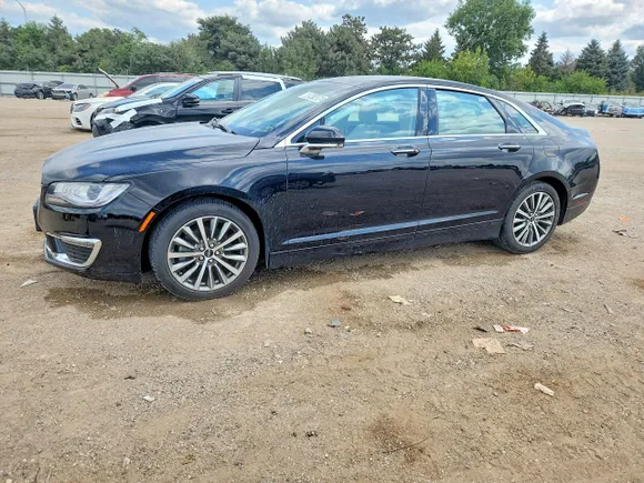 2020 Lincoln MKZ Standard, VIN 3LN6L5A96LR614496 — Rear end