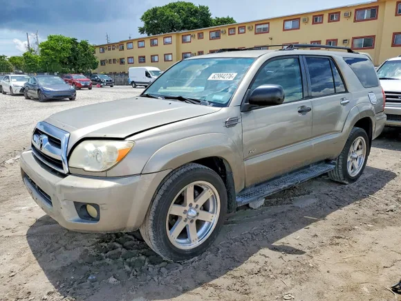 2006 Toyota 4Runner SR5, VIN JTEZU14R460076819 — Minor dents and scratches