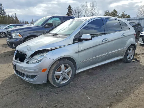 2008 Mercedes-Benz B Electric Drive, VIN WDDFH33XX8J305935 — Front end