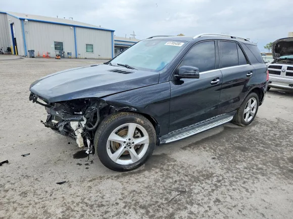 2018 Mercedes-Benz GLE 350, VIN 4JGDA5JB5JB027384 — Front end