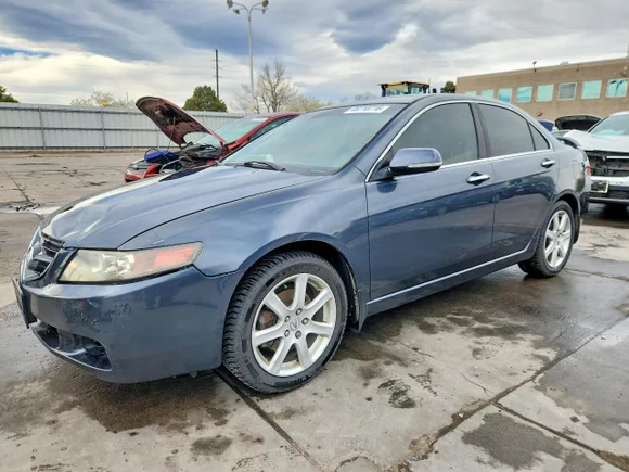 2004 Acura TSX, VIN JH4CL95854C006371 — Front end