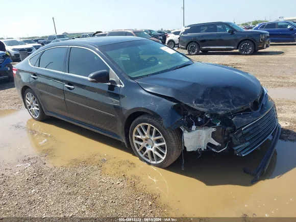 2014 Toyota Avalon XLE, VIN 4T1BK1EB6EU134462 — Front end