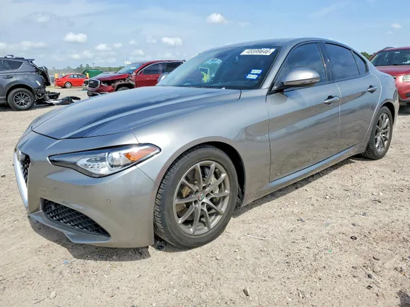 2019 Alfa Romeo Giulia, VIN ZARFAMAN1K7599953 — Vandalism