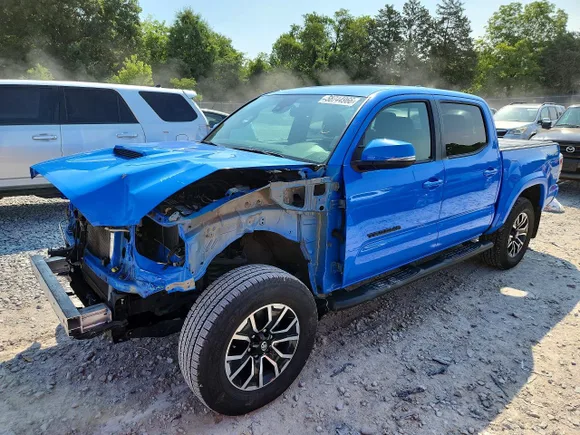 2021 Toyota Tacoma TRD Sport, VIN 3TMCZ5AN1MM434182 — Front end
