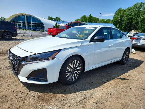 2026 Nissan Altima SV, VIN 1N4BL4DV2TN342012 — Front end