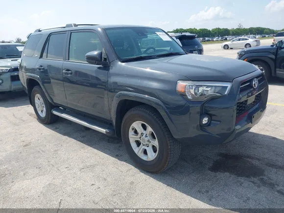 2024 Toyota 4Runner SR5, VIN JTEEU5JR8R5312891 — Normal wear
