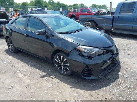 2018 Toyota Corolla SE, VIN 5YFBURHE6JP788792 — Front end