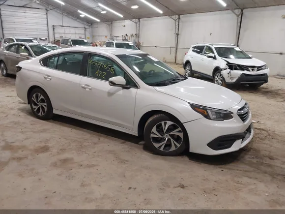 2022 Subaru Legacy Premium, VIN 4S3BWAC67N3016005 — Front end