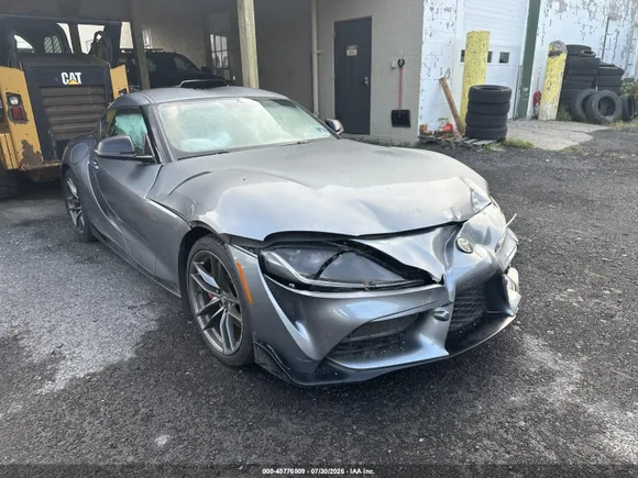 2021 Toyota Supra Premium, VIN WZ1DB0C04MW034700 — Front end