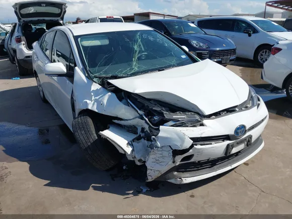 2022 Toyota Prius LE, VIN JTDKAMFU0N3180142 — Перед