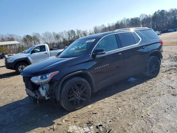 2019 Chevrolet Traverse LT Cloth, VIN 1GNERGKW1KJ119556 — Side