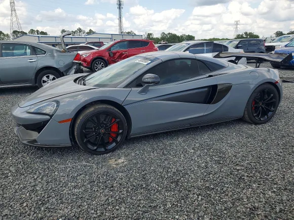 2018 McLaren 570S, VIN SBM13FAA4JW005570 — Vandalism