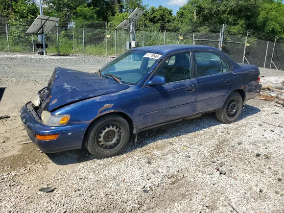 1996 Toyota Corolla DX, VIN 2T1BB02EXTC156505 — Front end