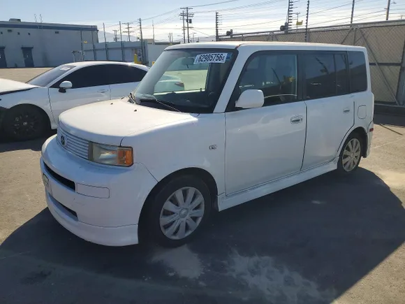 2005 Scion xB, VIN JTLKT324850185458 — Rear end