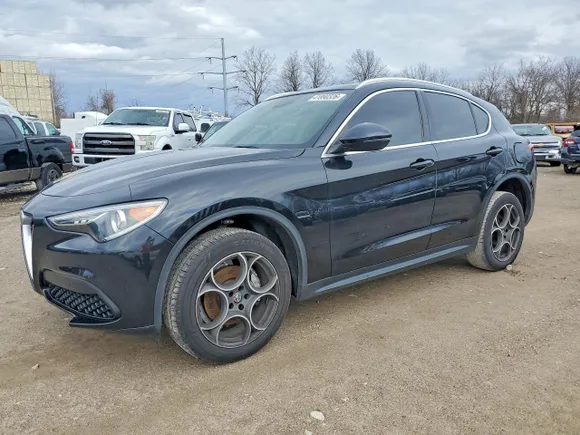 2018 Alfa Romeo Stelvio, VIN ZASFAKAN4J7B82430 — Normal wear