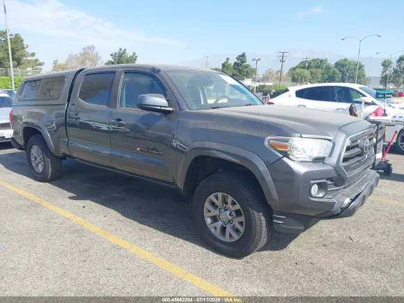 2019 Toyota Tacoma TRD Sport, VIN 3TMBZ5DN9KM018952 — Rear end