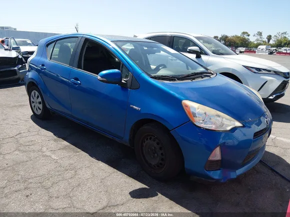 2014 Toyota Prius Two, VIN JTDKDTB3XE1073271 — Normal wear
