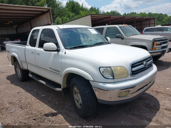 2002 Toyota Tundra Limited, VIN 5TBBT481X2S325364 — Normal wear