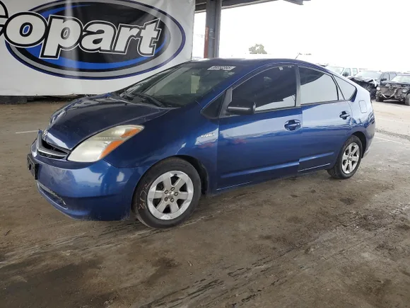 2008 Toyota Prius, VIN JTDKB20U687765217 — Front end