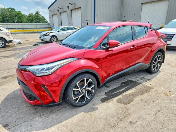 2021 Toyota C-HR LE, VIN NMTKHMBXXMR122983 — Normal wear