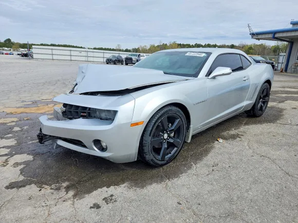 2012 Chevrolet Camaro 1LT, VIN 2G1FB1E3XC9166090 — Front end