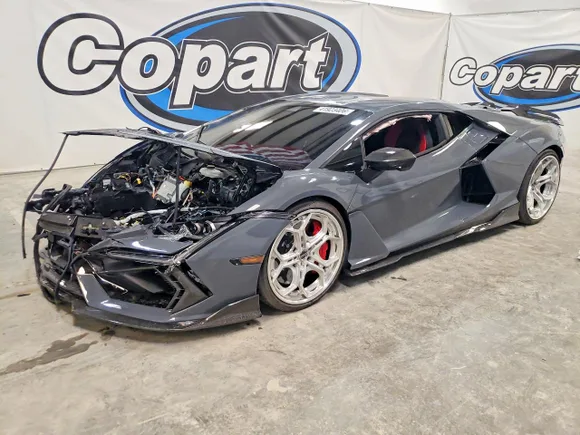 2024 Lamborghini Revuelto, VIN ZHWUC1ZM5RLA00151 — Front end