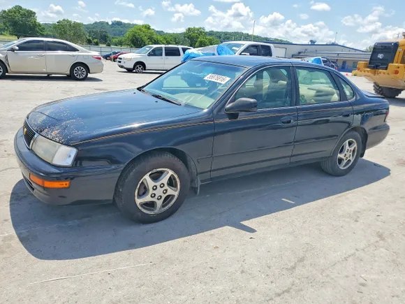 1997 Toyota Avalon XLS, VIN 4T1BF12B9VU189531 — Rear end