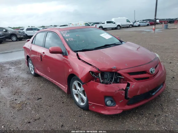 2012 Toyota Corolla LE, VIN 2T1BU4EE1CC813530 — Front end