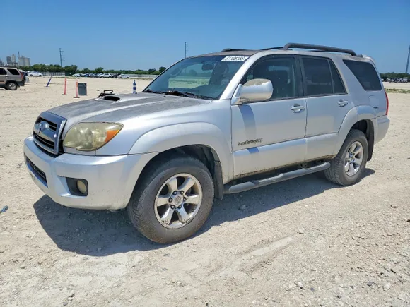2006 Toyota 4Runner SR5 Sport, VIN JTEBU14R568068053 — Minor dents and scratches