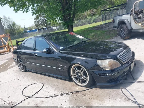 2006 Mercedes-Benz S, VIN WDBNG79J26A481649 — Front end