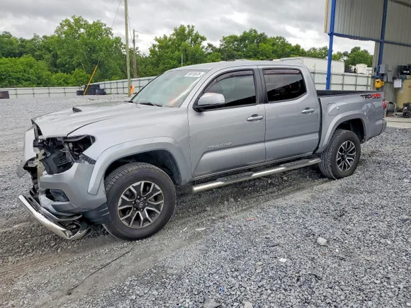 2021 Toyota Tacoma TRD Off Road, VIN 3TMCZ5AN9MM382784 — Front end