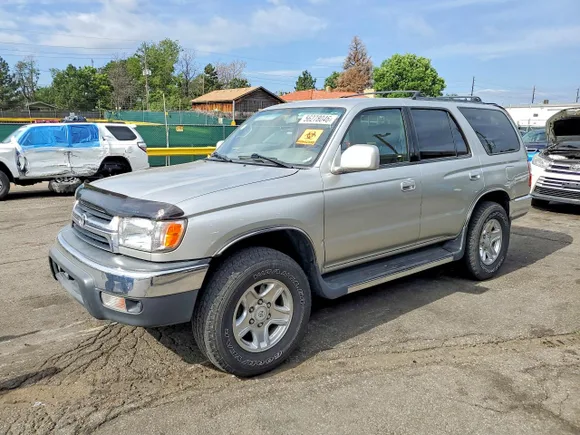 2001 Toyota 4Runner SR5, VIN JT3HN86R910359040 — Biohazard / chemical