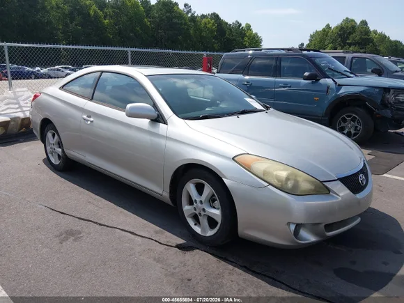 2004 Toyota Solara SLE, VIN 4T1CA30P44U032369 — Normal wear