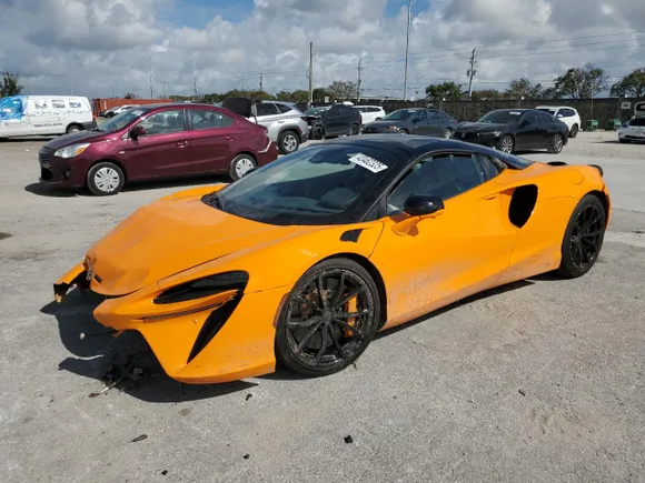 2025 McLaren Artura, VIN SBM16BEA8SW002943 — Front end