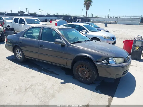 2001 Toyota Camry LE, VIN 4T1BG22K71U853418 — Rear end