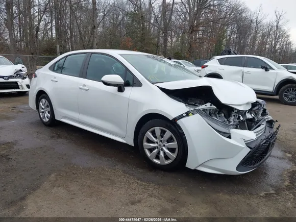 2021 Toyota Corolla LE, VIN 5YFEPMAEXMP257228 — Front end