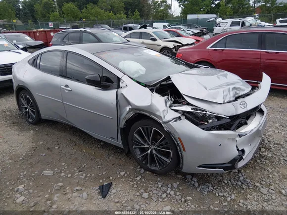 2024 Toyota Prius LE, VIN JTDADABU3R3009513 — Front end