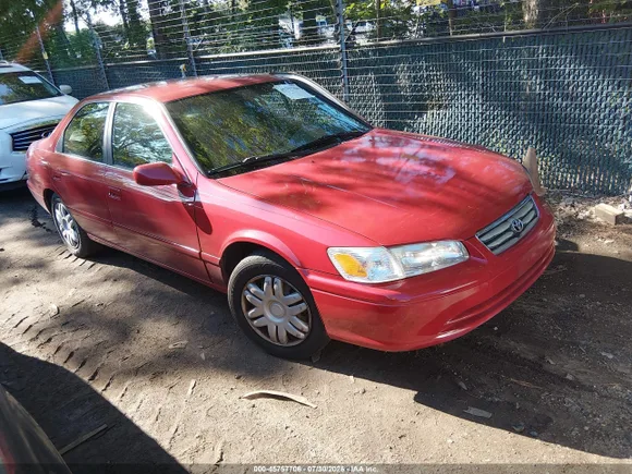 2001 Toyota Camry CE, VIN 4T1BG22K31U804572 — Side