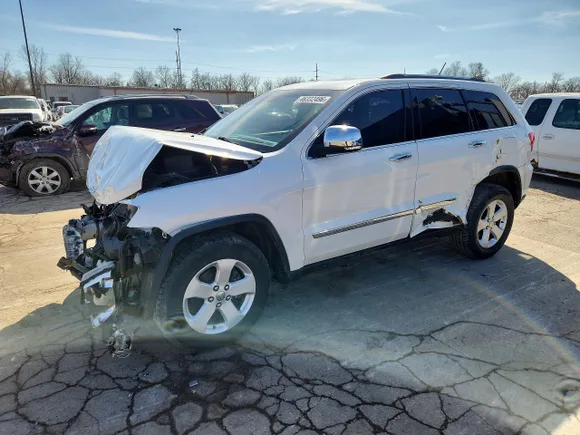 2013 Jeep Grand Cherokee Limited, VIN 1C4RJFBG1DC631510 — Front end