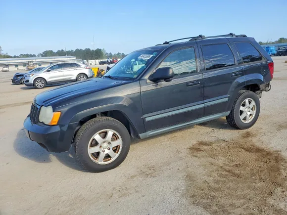 2009 Jeep Grand Cherokee Laredo, VIN 1J8GS48K79C529973 — Rear end
