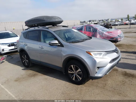 2017 Toyota RAV4 XLE, VIN 2T3RFREV9HW643260 — Rear end