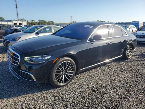 2022 Mercedes-Benz S 580, VIN W1K6G7GB6NA101959 — Side