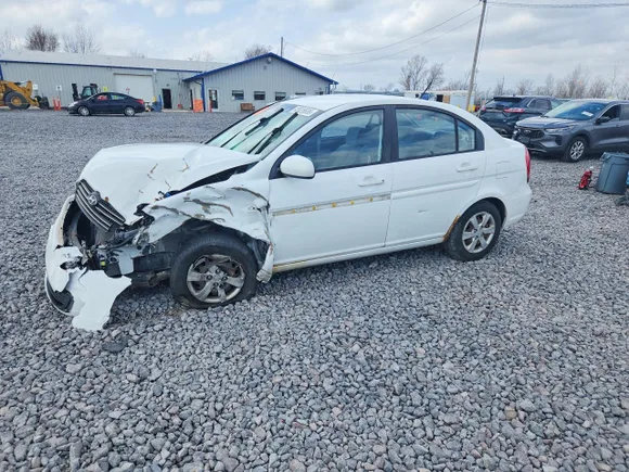 2010 Hyundai Accent GLS, VIN KMHCN4AC0AU486538 — Front end