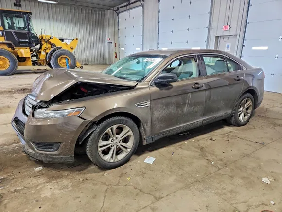 2016 Ford Taurus SE, VIN 1FAHP2D87GG145358 — Vandalism