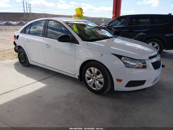 2014 Chevrolet Cruze LS, VIN 1G1PA5SH7E7215006 — Rear end