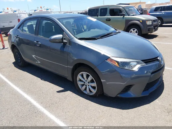 2014 Toyota Corolla LE Plus, VIN 5YFBURHE5EP031632 — Front end